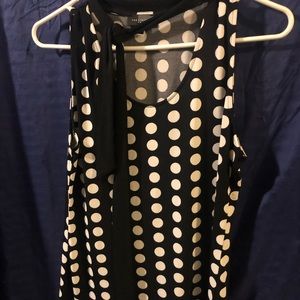 Women’s sleeveless blouse